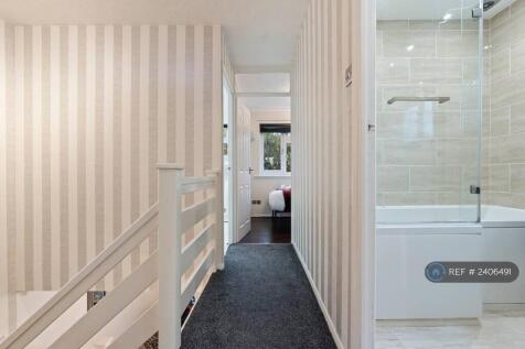 Upstairs Landing_1