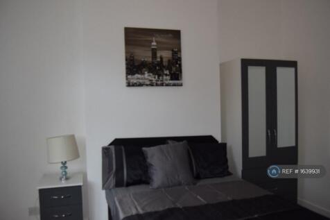 Double Room Shared Bathroom