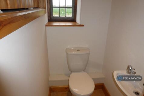 Ground Floor Cloakroom