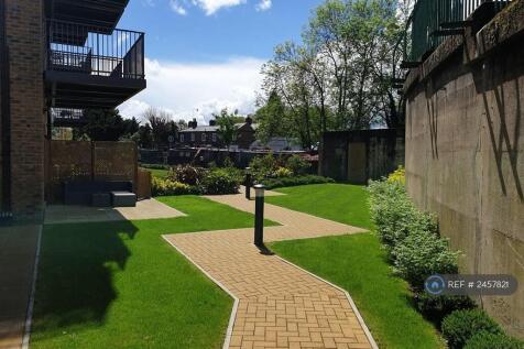 Private Gardens