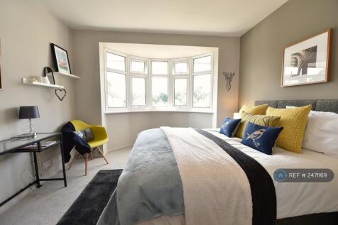 Spacious Double Bedroom