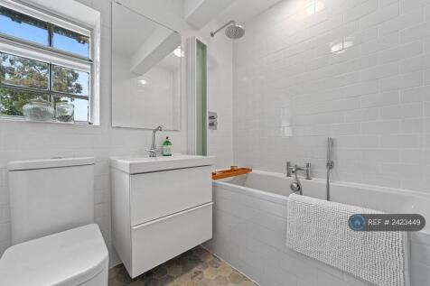 Upstairs Bathroom