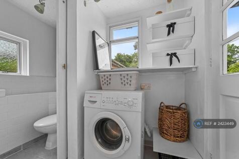 Utility &amp; Downstairs Wc