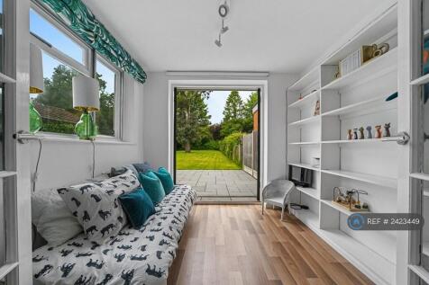 4th Bedroom Is Downstairs