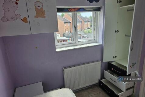 Single Bedroom Cupboards And Wardrobe