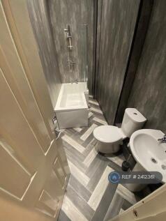 Bathroom/Shower