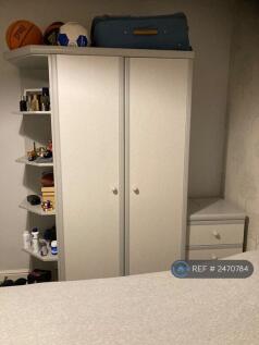 Bedroom One Fitted Wardrobe
