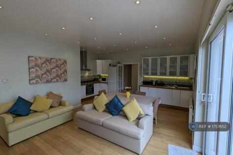 Lounge Diner Kitchen