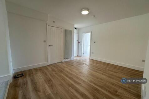 Living Area (View 2)