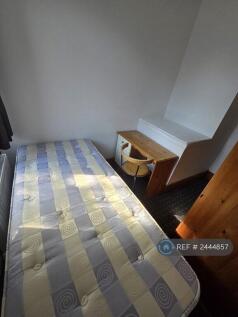 Smallest Bedroom 1