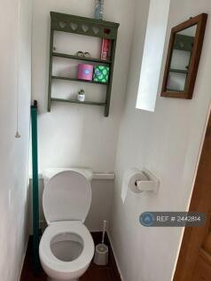 Downstairs Toilet Off Kitchen 