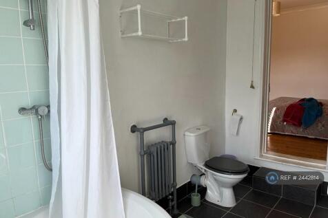Bathroom Off Master Bedroom 