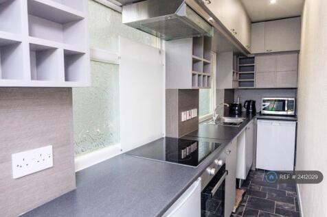 Fully Kitted Kitchen