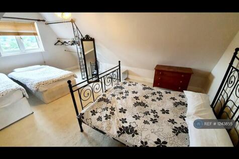 Huge Bedroom 