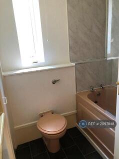 Bathroom Upstairs