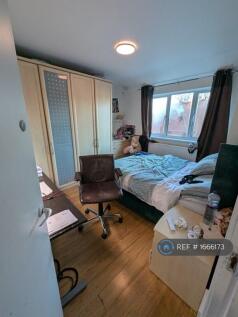 Double Bedroom - Front