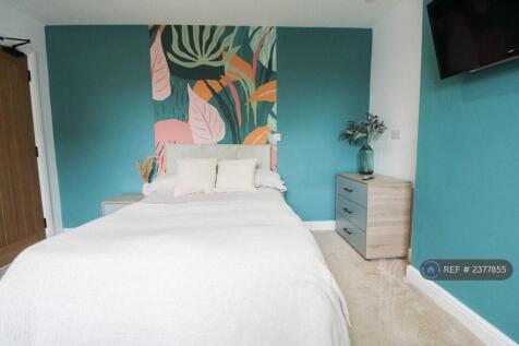 Room 7-1 Bath Street £750 Pcm