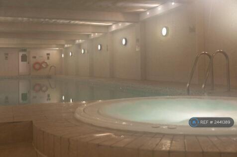 Jacuzzi - Accessible Directly Through Building