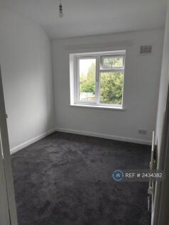 Bedroom 1 (Small)