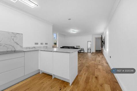 Kitchen &amp; Living Space