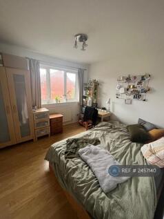 Bedroom 4 (Previous Tenants)