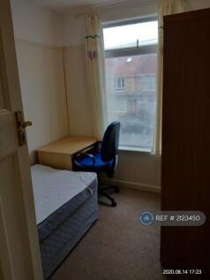 Single Bedroom [4] (Upstairs)