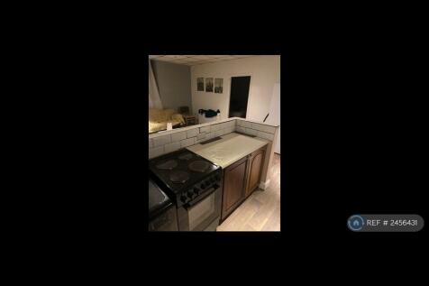 Kitchen View Approx 2mtrs x 4 Mtrs)