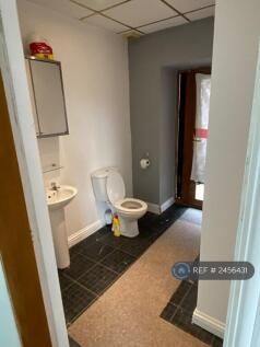 Bathroom View Approx 2.4mtrs x 1.7mtrs.