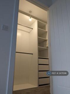 Walk In Wardrobe 2