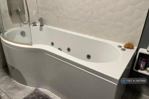 Whirpool Bath With Jets