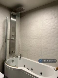 Tower Shower With Jets