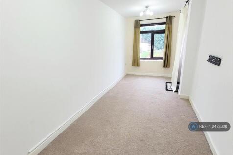 2nd Reception/4th Bedroom