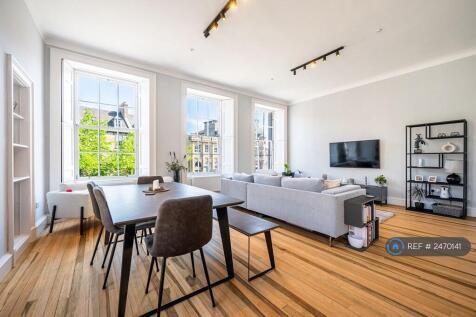 Open Plan Living/Kitchen/Dining