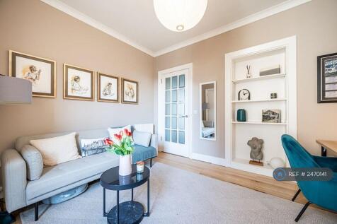 Bedroom 2/Office