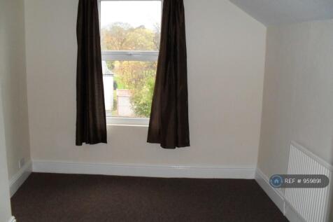 Bedroom 2 - Floor 1