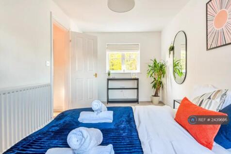 2nd Bedroom