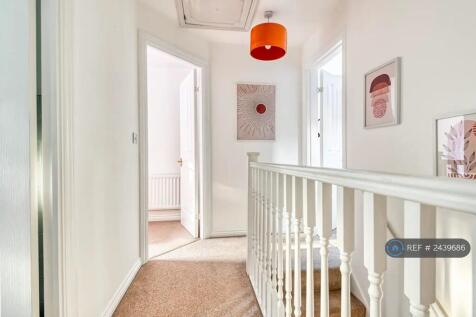 Upstairs Hallway 