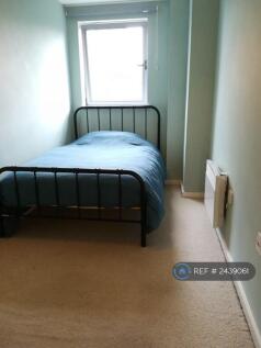 Bedroom 2 /Study