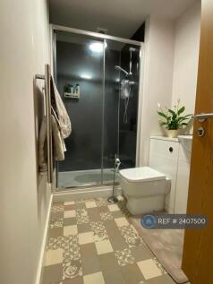 F2/1b Bathroom