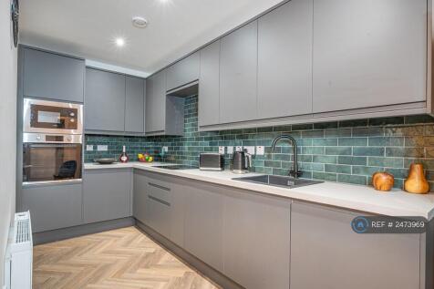 Full Kitchen 