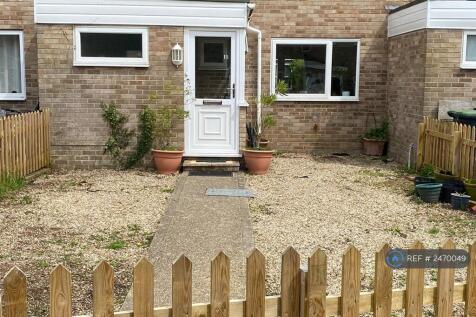 Front Garden And Entrance 