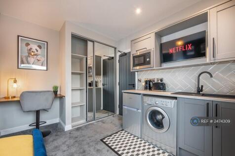 Wardrobe &amp; Kitchen 