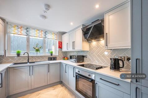 Communal Kitchen 
