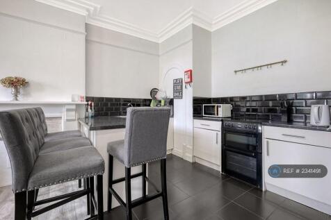 Front Kitchen 