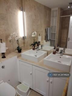 2nd Bathroom/Toilet