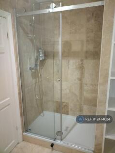 2nd Bathroom/Toilet