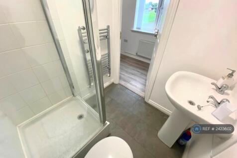 Room 5 Ensuite