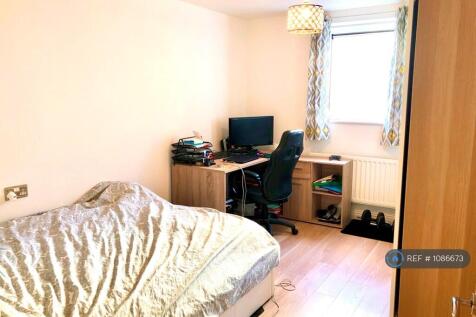Bedroom 2/Study
