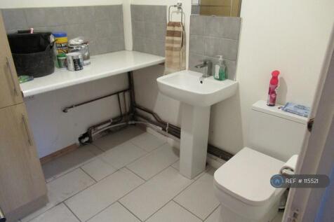 Ground Floor Wc/Utility 2