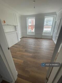 Flat 4-Bedroom 2 